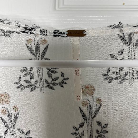 Free People floral print Susie boho blouse - Picture 2 of 5